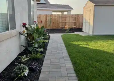 Side yard pavers with mulch and plants in Rocklin CA